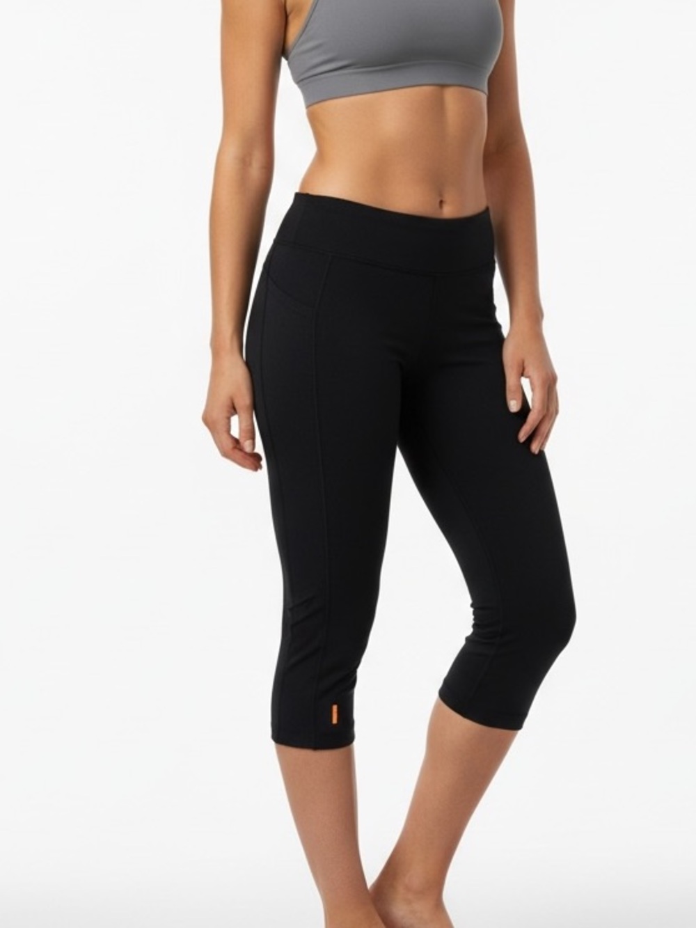 Lucy | Powermax high rise cropped capri leggings size small
